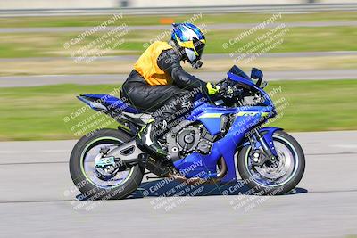 media/Jan-20-2023-Fastrack Riders (Fri) [[f2ad32aba3]]/Level 1/session 4 turn 6/